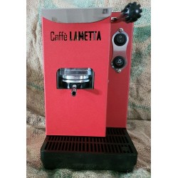 Marca :Caffè Lametta
Modello	x
Dimensioni prodotto 25 x 30 x 50 cm; 4.68 Kg
Periferiche compatibili  ESE 44 mm
Peso arti